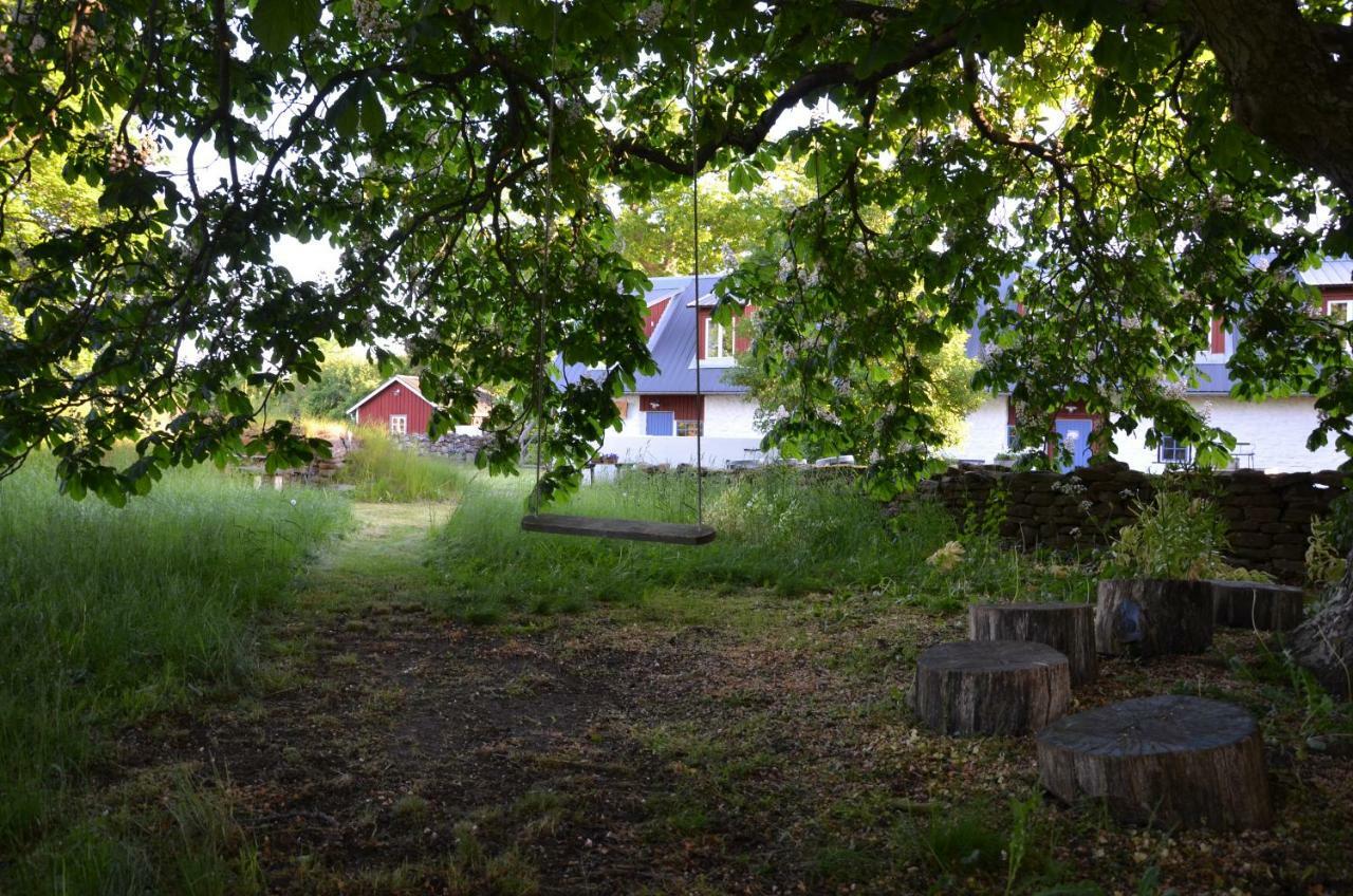Rosenborgs Friluftspensionat Färjestaden エクステリア 写真